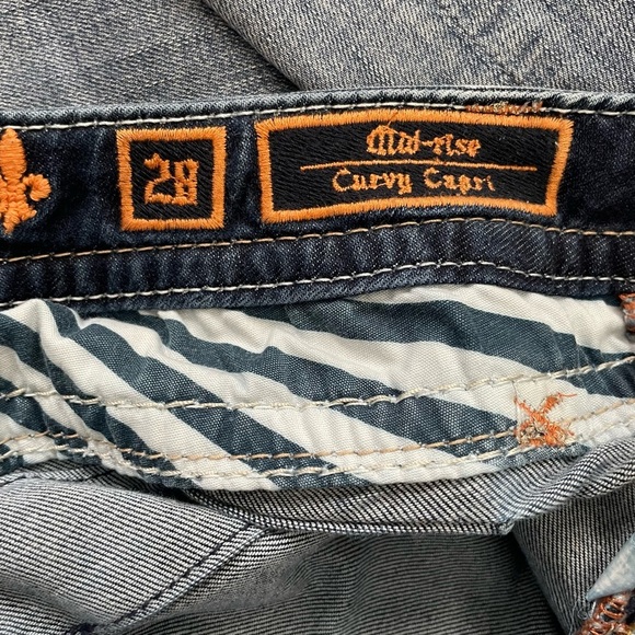 Rock Revival Mid Rise Curvy Capri Jean Audrina Wash Embroidery Rhinestones Sz 28 - Picture 12 of 16